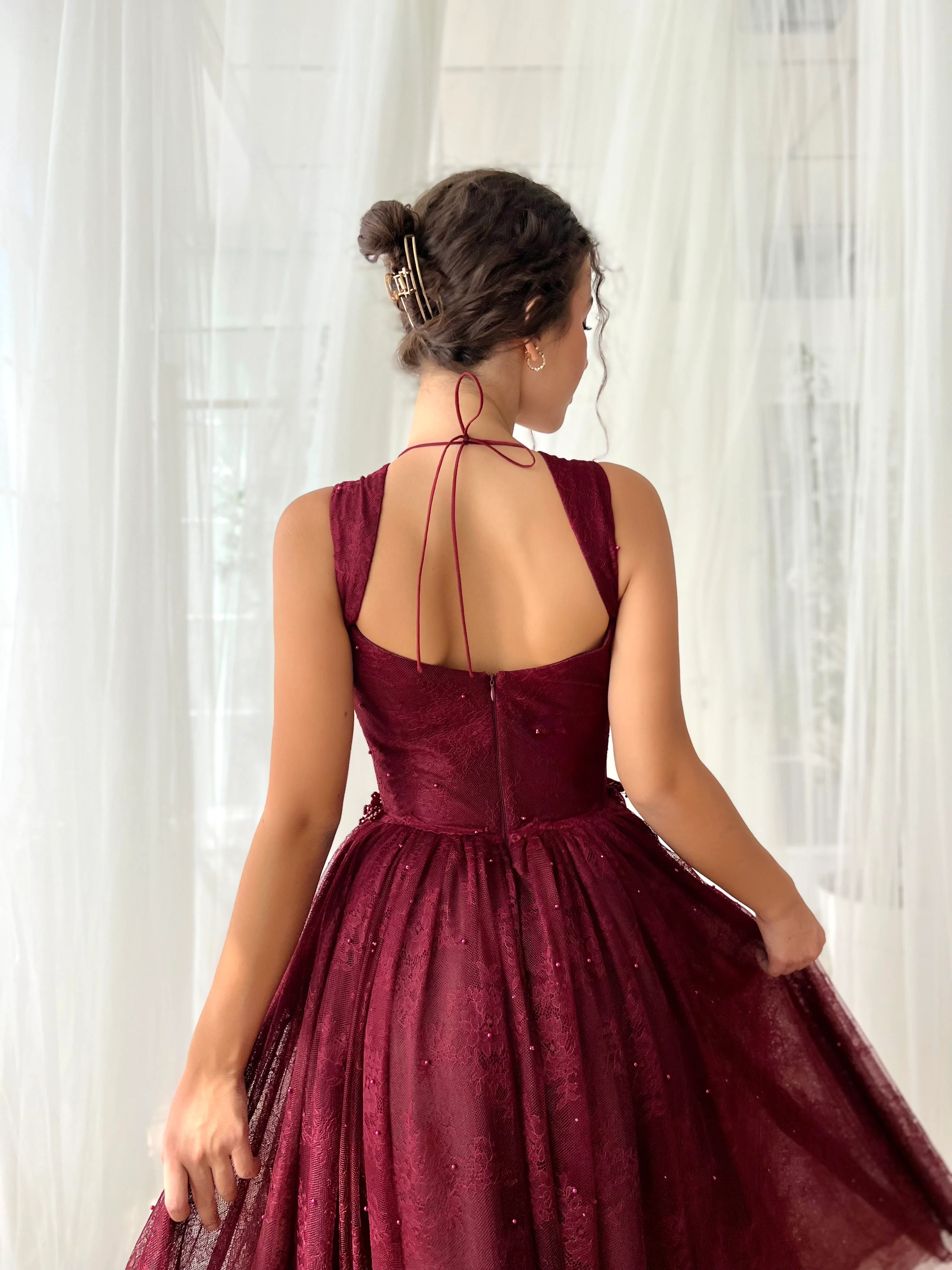 Burgundy Dantelle Midi Dress - Image 7