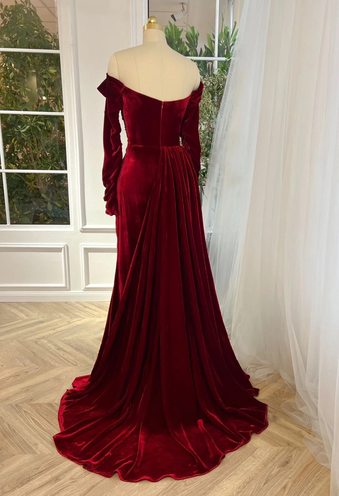 Crimson Velvet Mermaid Dress - Image 5