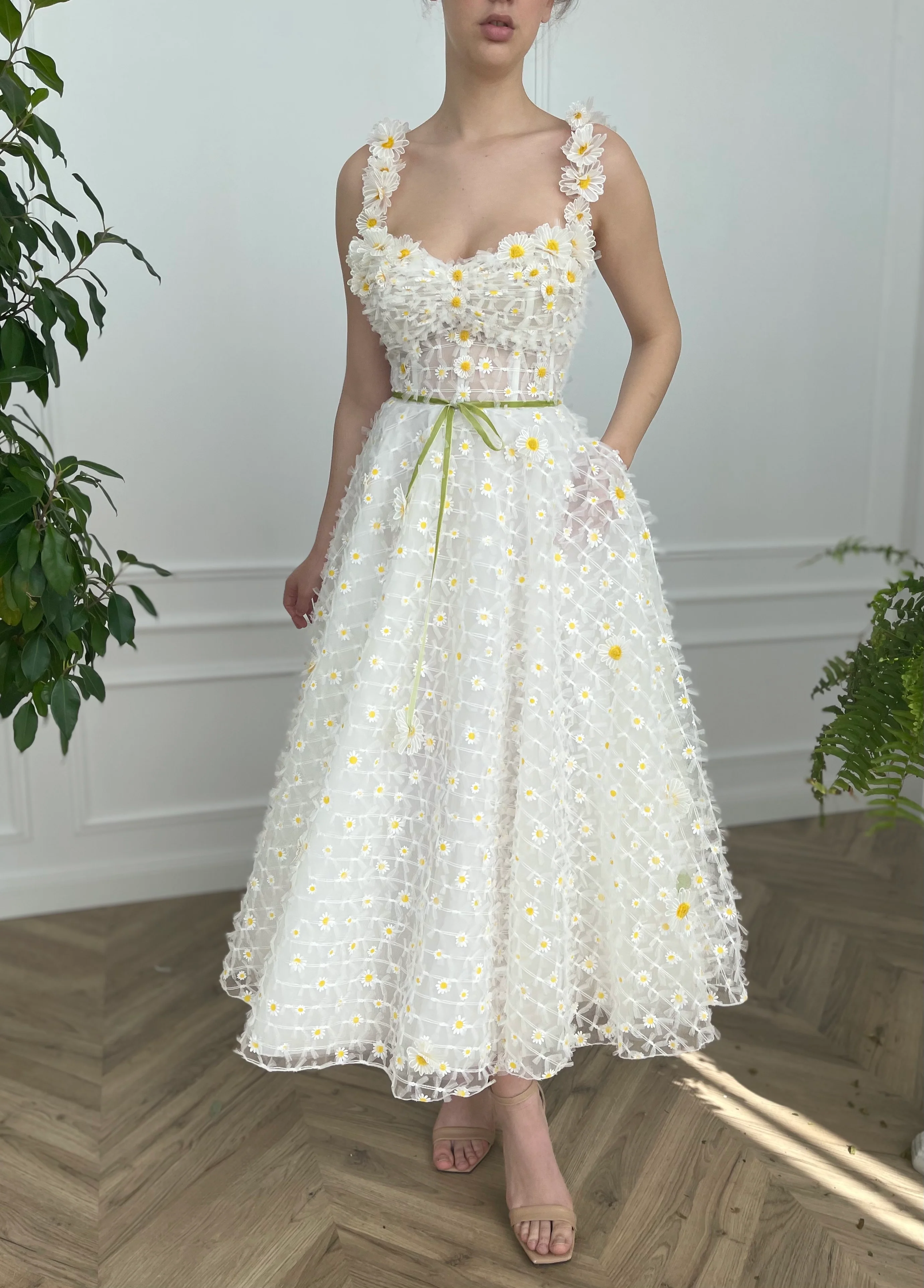 Daisy Jubilee Dress - Image 7