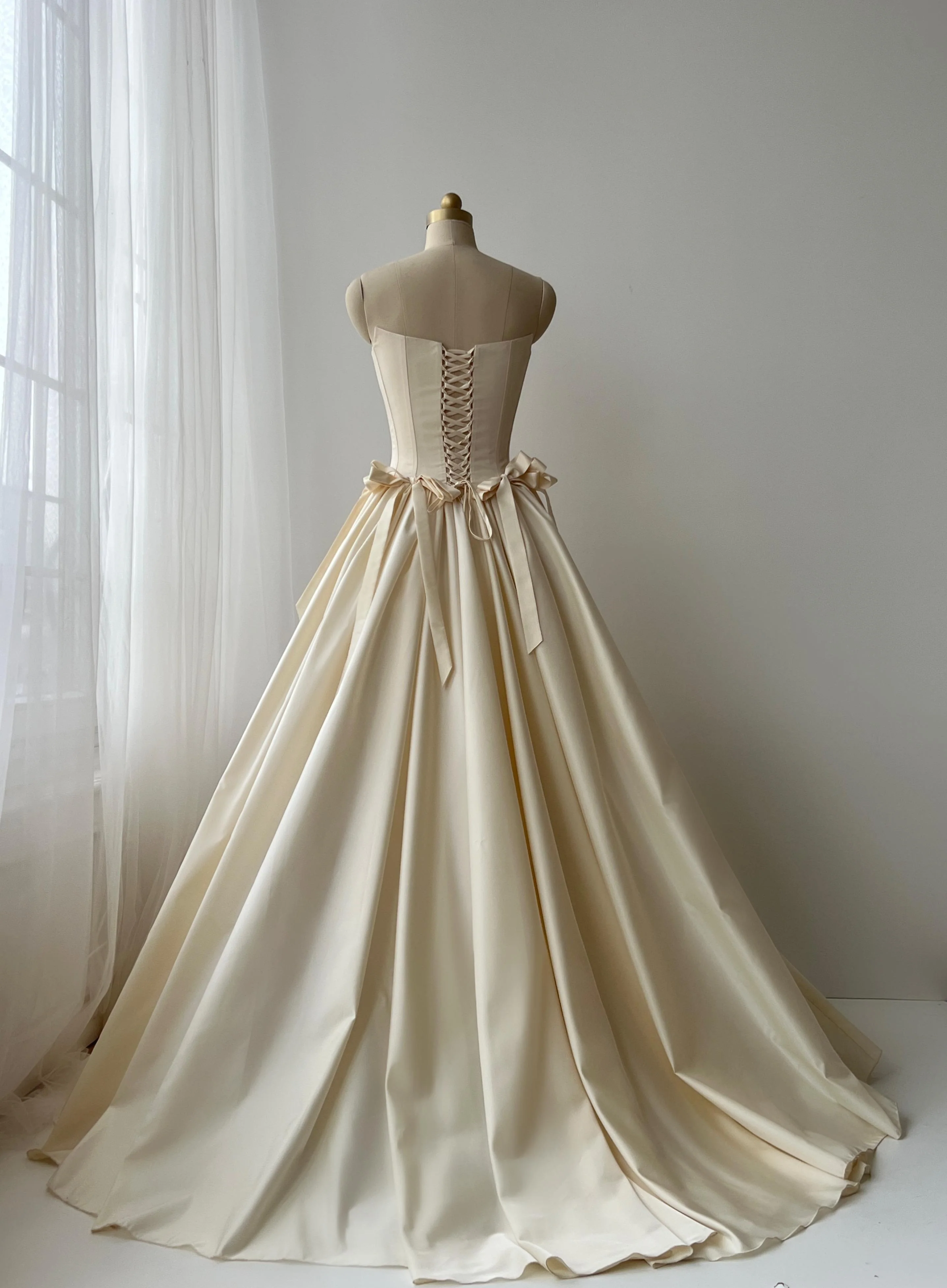 Evergarden Arc Gown - Image 4