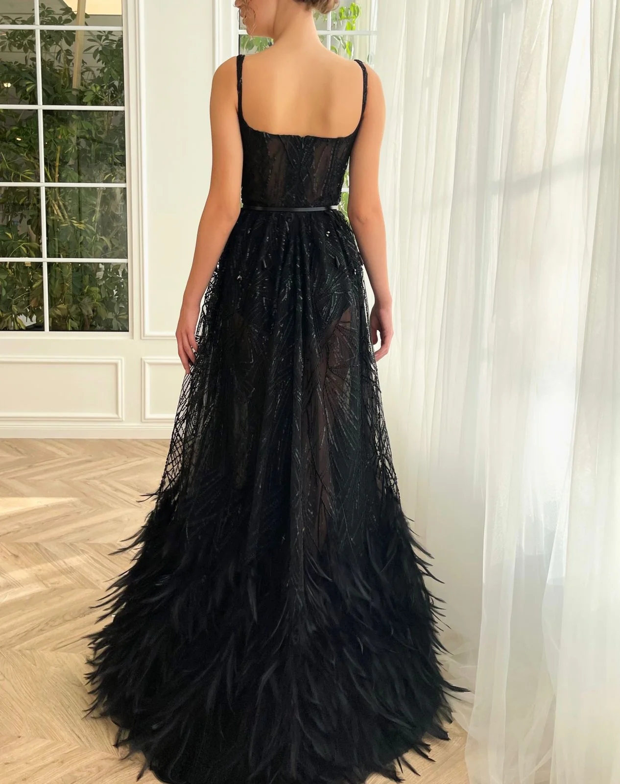 Gatsby Glamorous Gown - Image 5