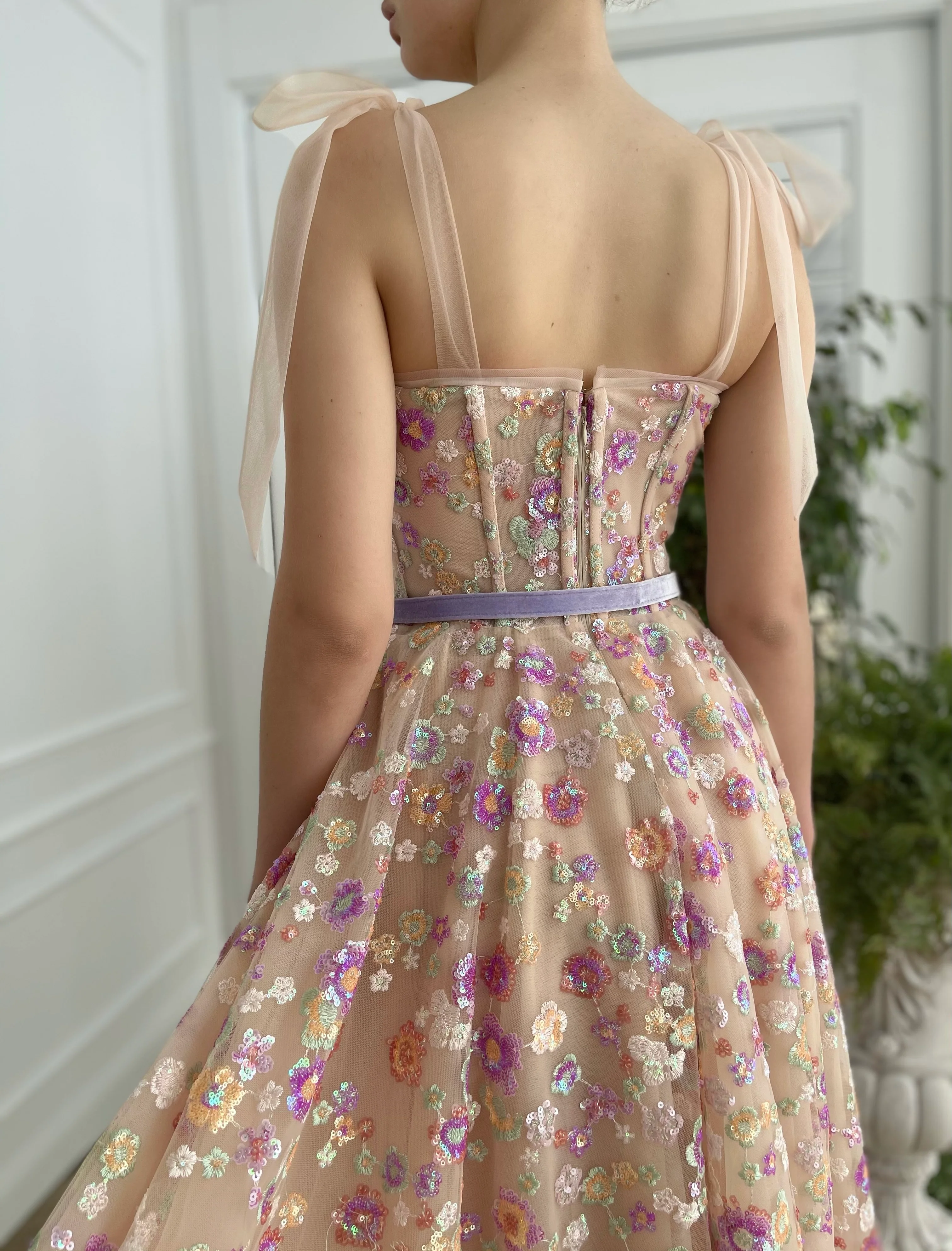 Opalescent Floral Sequined Dress - Image 5