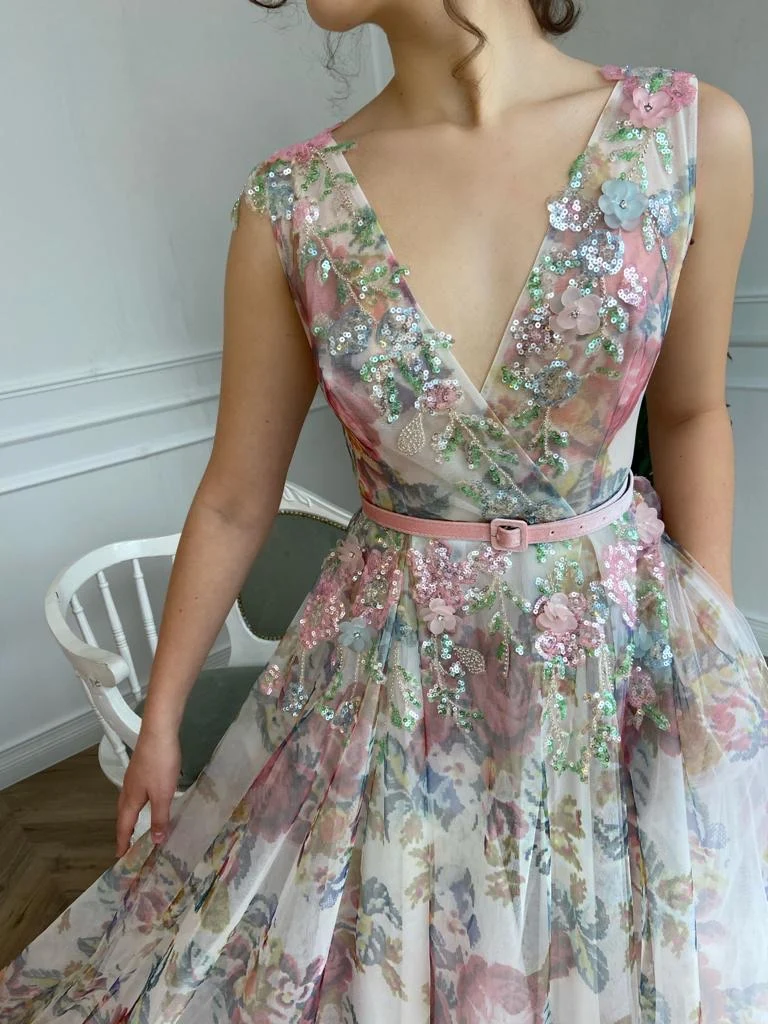 Roses Fantasy Gown - Image 3
