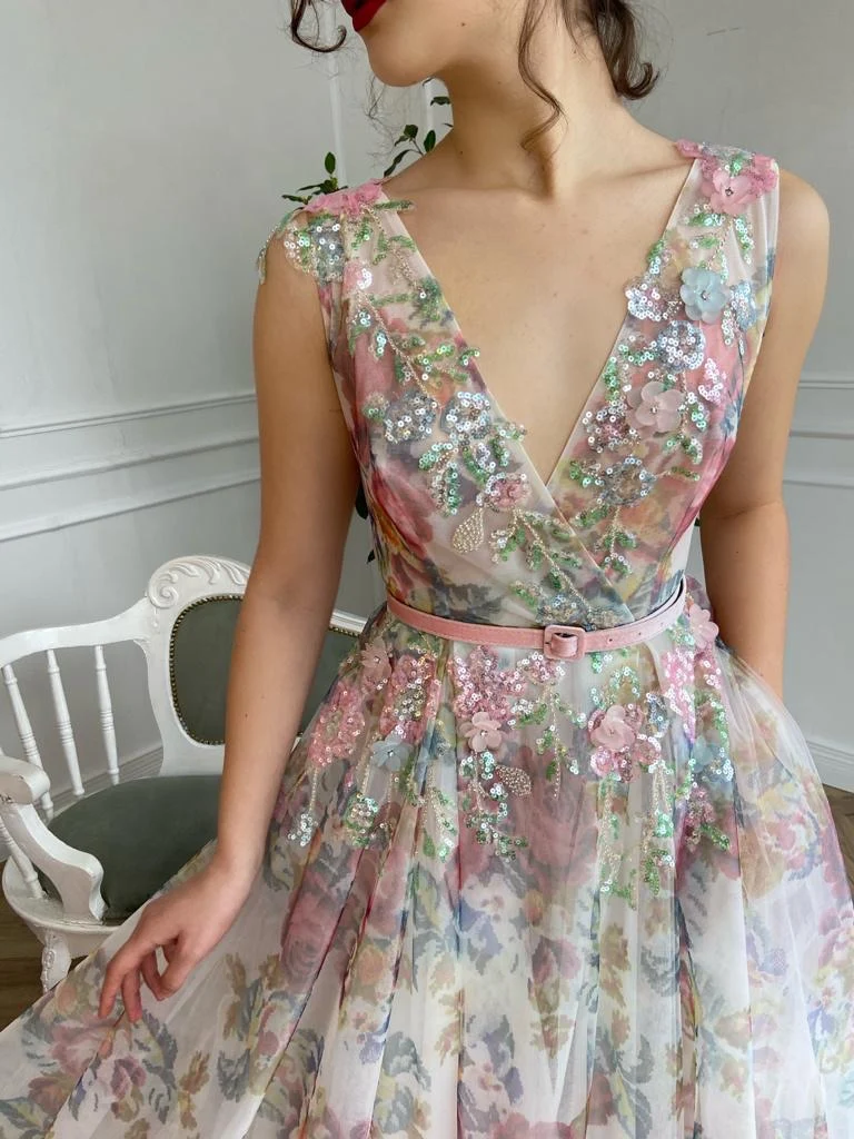 Roses Fantasy Gown - Image 5