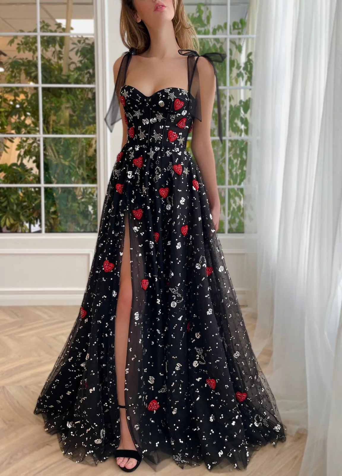 Scarlet Hearts Gown - Image 7