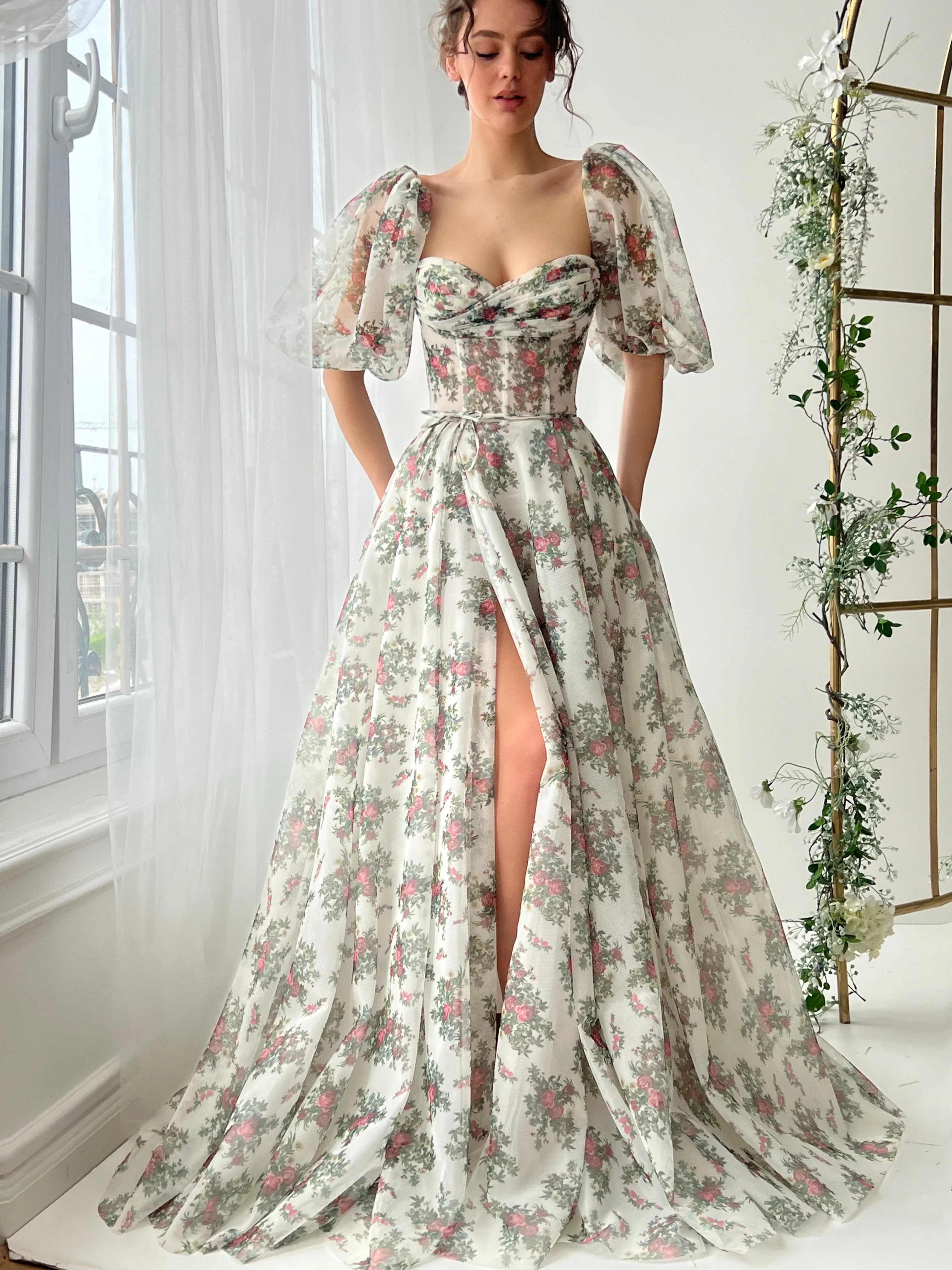 Vintage Painting of Roses Gown - Image 3